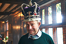 Коронации Карла III посвятят спецвыпуск сериала "Виндзоры"