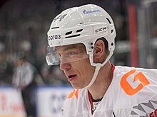 Дмитрий Рябыкин: «Шарипзянов чем-то похож на Никишина, который доминировал в СКА. Оба – защитники уровня НХЛ, что Александр доказывает в «Каролине»