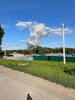 В Кемерове из-за пожара на складе пиротехники в небо полетели салюты