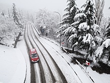 Чудеса на виражах: как обойти ледяной занос и удержать машину в полосе