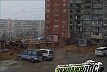 Башенный кран рухнул во Владивостоке