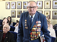 В Калининграде фронтовика Владимира Никулина поздравили с 98-летием