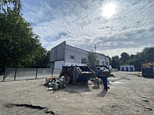 В Калининграде «горячая линия» принимает звонки от горожан по поводу гор мусора на площадках