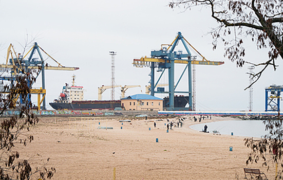 Пункт пропуска через госграницу России появится в порту Мариуполя