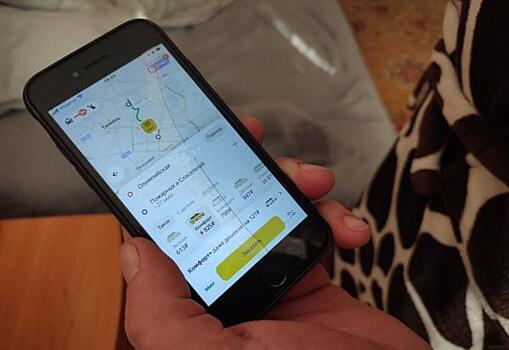 В Тюмени цены на такси взлетели в четыре раза: последствия дня жестянщика