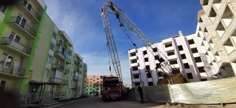 В Калуге рухнул подъемный кран на стройплощадке