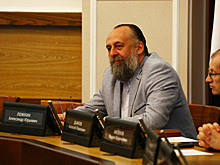 Александр Ложкин повторно избран председателем худсовета Новосибирска