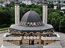 В КБР заболели коронавирусом имам и его жена, но в республиках СКФО пока не собираются запрещать совместные пятничные молитвы в мечетях