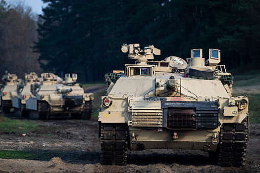 Военный эксперт Михайлов: украинские власти намеренно пускают Abrams под молотки