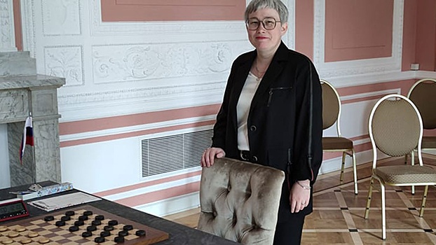 Российская шашистка выиграла после скандала с флагом России