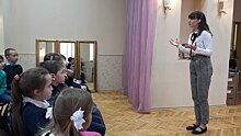 Артистка Московской Филармонии Василиса Гапоненко выступила в детской библиотеке Лианозова