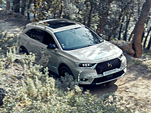 DS в Париже: полноприводный DS 7 Crossback E-Tense и «мечта поэта» 2035 года