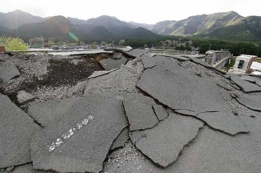 СМИ сообщили о пострадавших от землетрясения в Японии