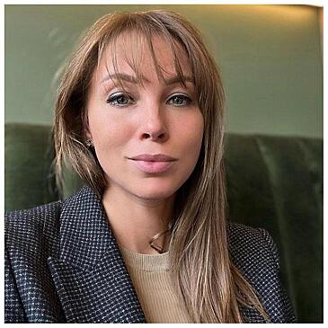 Жена Дмитрия Диброва показала горячие фото в купальнике