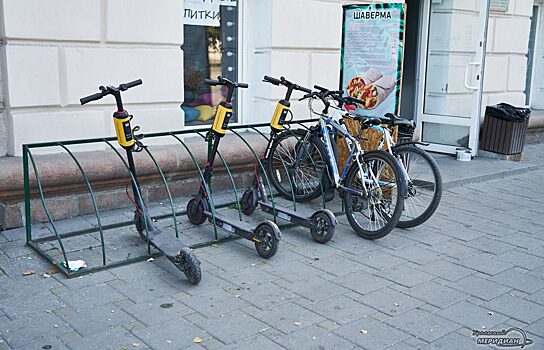В Челябинске появятся 50 велопарковок в этом году