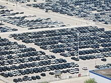 «Распродать старое»: Почему производство Lada Iskra перенесли на следующий год