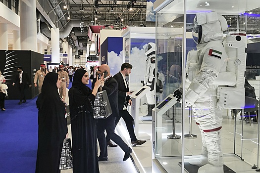 В Эмиратах открывается международный авиасалон Dubai Airshow-2025