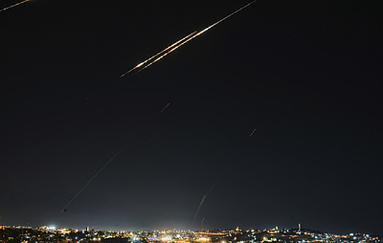 IRNA: Иран впервые в боевых условиях применил баллистические ракеты подлодок