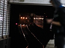 Мужчина попал под поезд на «Таганской» и выжил