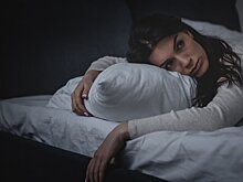 Диетолог Арзамасцев перечислил блюда и напитки, ухудшающие сон