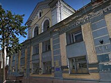 Гид по улице Япеева: гимназист, авиаконструкторы и бедные люди