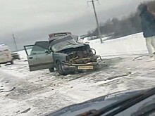 В Курской области в ДТП с микроавтобусом пострадали два человека