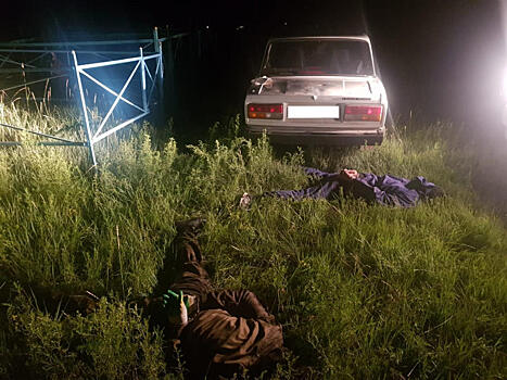 За спрятанным на кладбище чужим автомобилем забайкальцы приехали на краденом мотоцикле