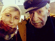 92-летнего Краско подозревают в романе с неодинокой помощницей