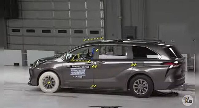 Toyota Sienna 2021 года получила максимальный балл за безопасность от IIHS