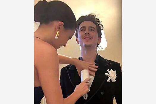 Модельер запечатлел трогательный момент Кайли Дженнер и Тимоти Шаламе