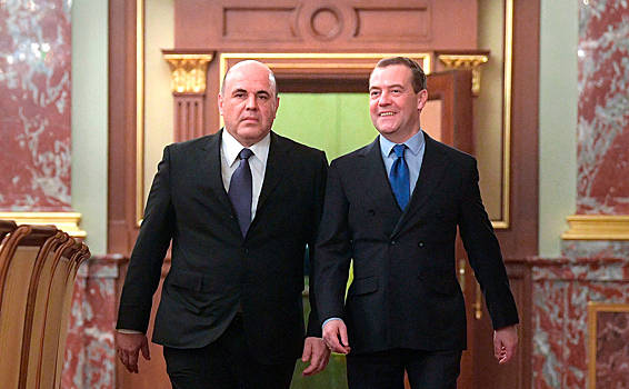 Мишустин и Медведев обсудили, на что потратить бюджет