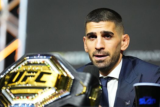 Экс-чемпион UFC Топурия признался, что его задели слова Роналду