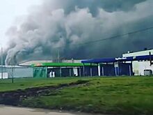 Склад с газовым оборудованием загорелся в Москве