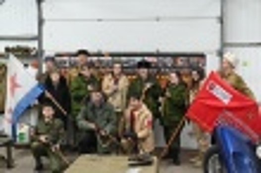 Ветераны и кадеты поселения Марушкинское посетили военно-патриотический клуб «Дивизион»