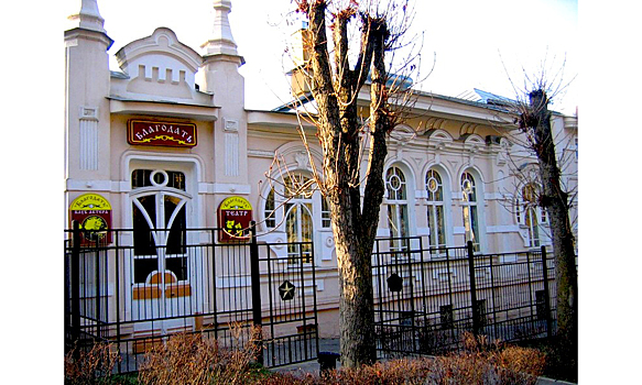 Треть века на службе отечественной культуры