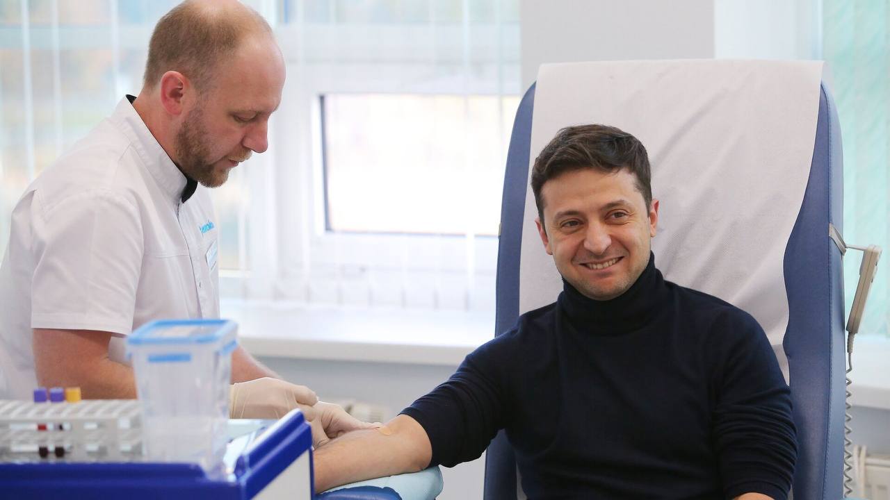 Нарколог — о срыве Зеленского: «Конец зависимого. Контроль утрачен над телом и страной»