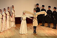 Спроси у Гурама: праздничная осетинская женская одежда