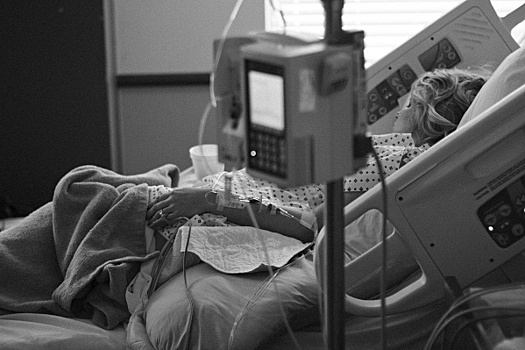 В Тюмени госпитализировали 15 человек с подозрением на менингит