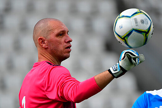 Экс-вратарь "Спартака": Украину целенаправленно двигают в сторону от России