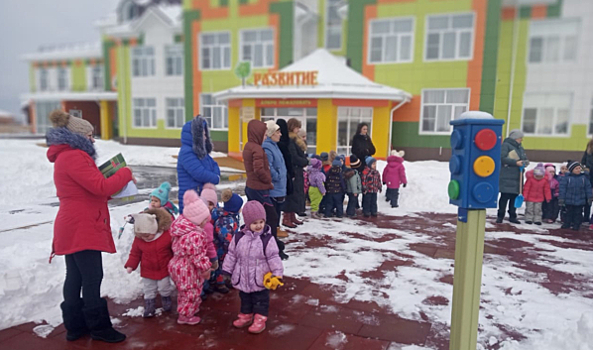 МЧС рассказали об эвакуации 106 детей и персонала из здания детсада в Новой Усмани
