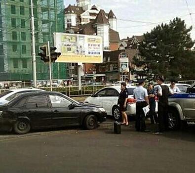 Появились фотографии с места перестрелки в Краснодаре