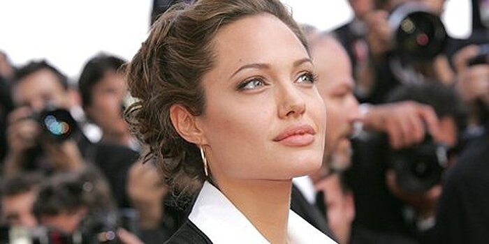 Анджелина Джоли сыграет супергероя в фильме Marvel