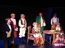 В Курске на сцене драмтеатра впервые выступили незрячие артисты