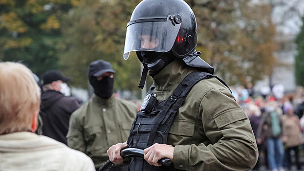 В Минске полицию забросали «коктейлями Молотова»