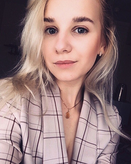 Надежде Жуковой 23 года.  Она закончила Рязанский государственный медицинский университет, а сейчас работает в тульской больнице. 