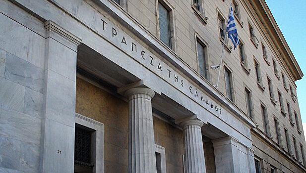 Банк Греции видит угрозы экономике в дорогих кредитах