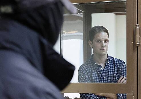 ФСБ попросила продлить на три месяца арест американскому журналисту Гершковичу