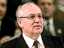 Горбачева не предлагайте: кто спас политическую карьеру будущего президента СССР