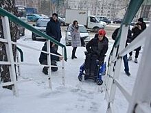 Пандус у Новосибирской аптеки не пригоден для инвалидов