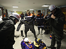 Установлено местонахождение еще восьми горняков на руднике "Мир"